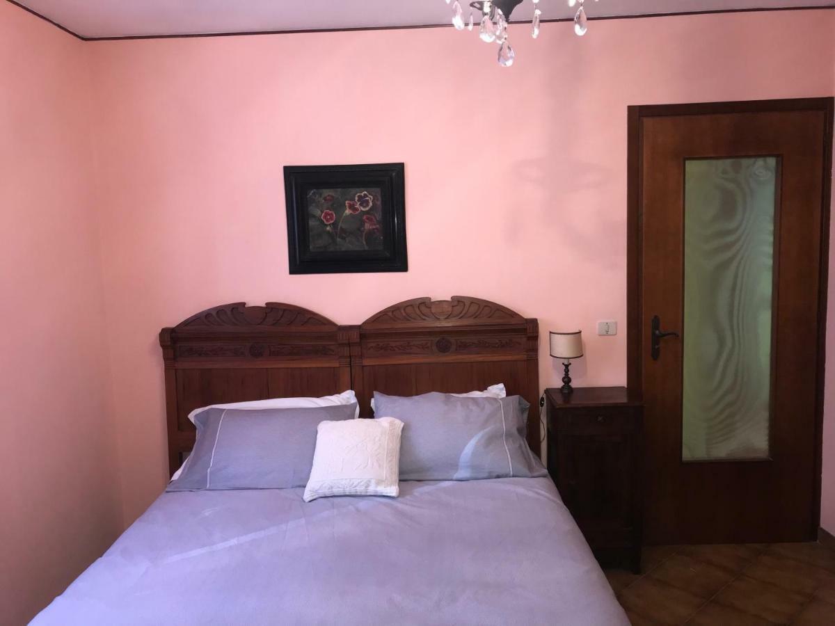 Bed & Roses “Gege” Apartment La Morra Bagian luar foto